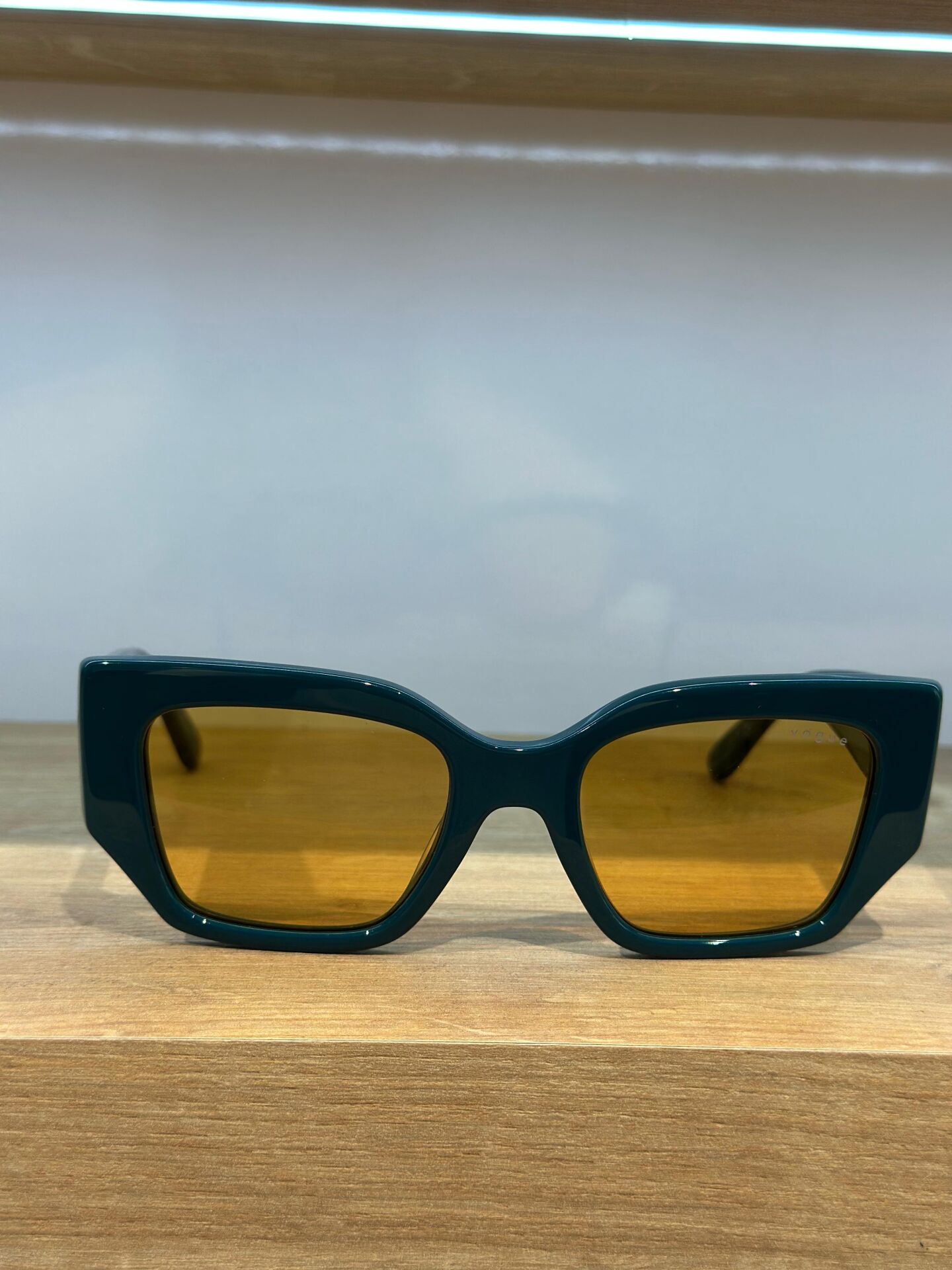 VOGUE 5583 31 63 7 51 20 GÜNEŞ GÖZLÜĞÜ