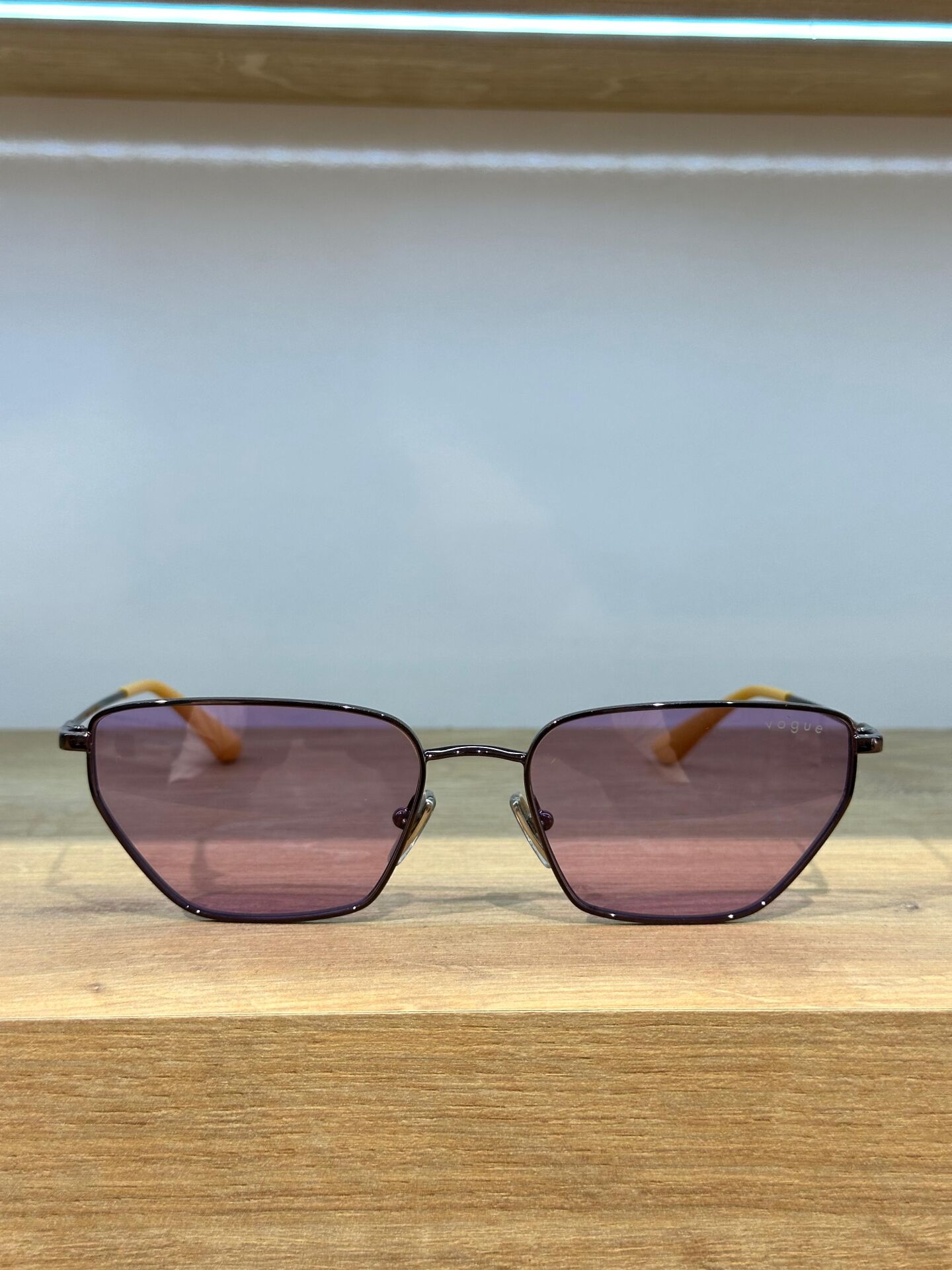 VOGUE VO 4316-S 514976 56 18 GÜNEŞ GÖZLÜĞÜ